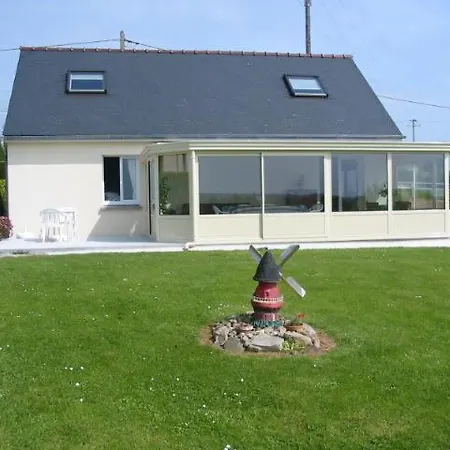 D'hotes Chez Rejane בית הארחה Crasville (Manche)